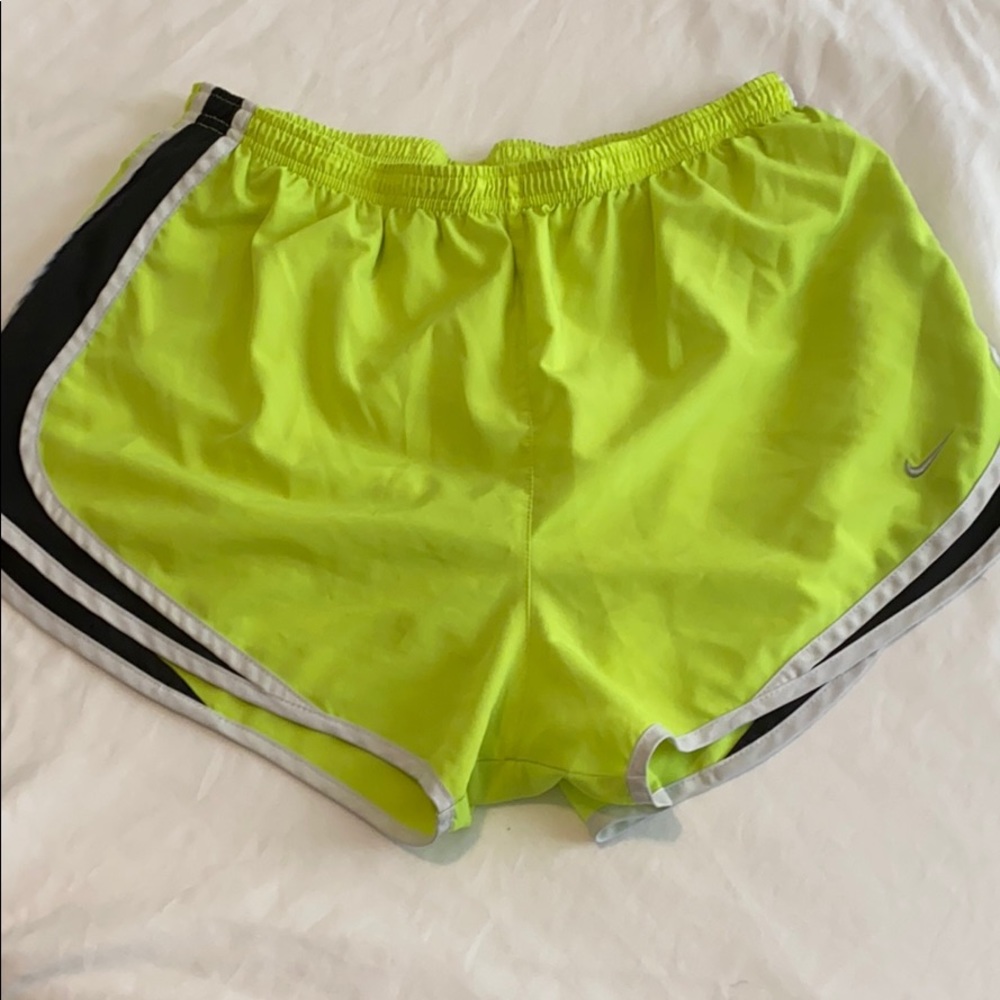 women’s nike dri fit shorts